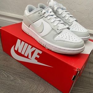 nike dunk low NWT